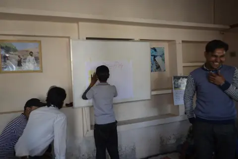 अभ्यास करते हुए